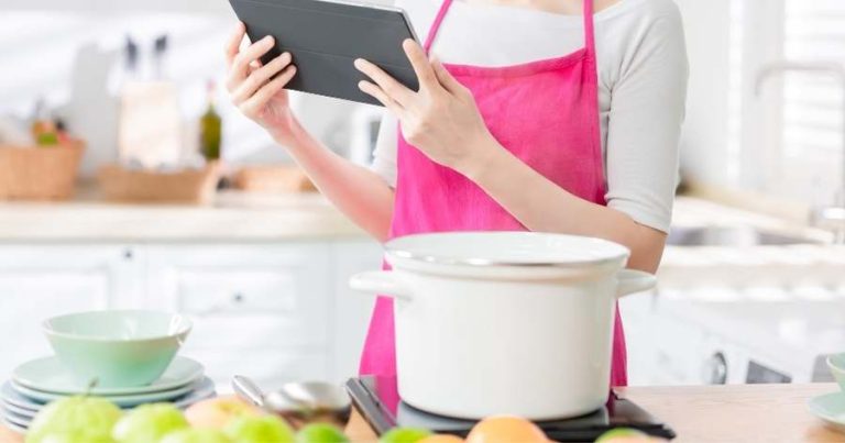 Dari Kantoran ke Dapur, Lalu ke Dunia Digital